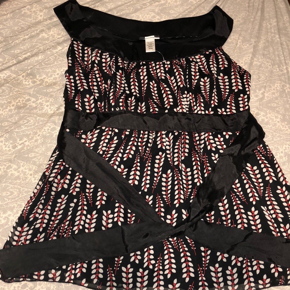Summer top sleeveless